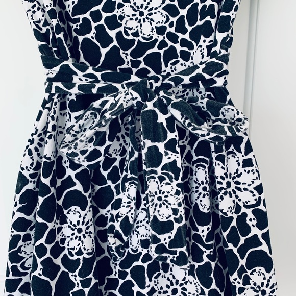 Rgl New York black & white tie-waist mini-dress - Picture 6 of 6